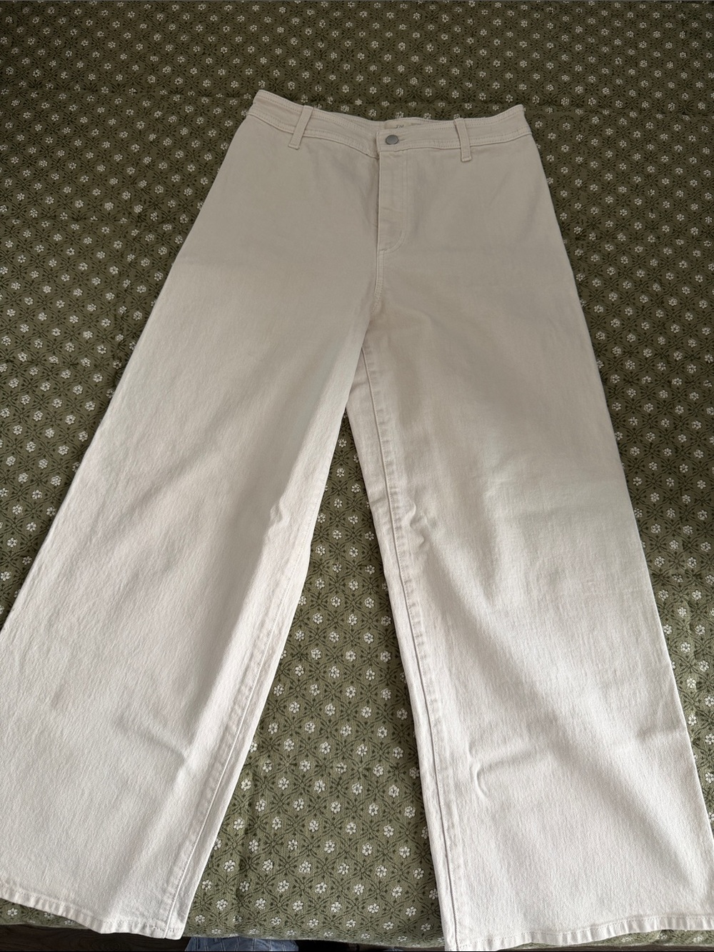 Universal Thread Cream Wide Leg Jeans